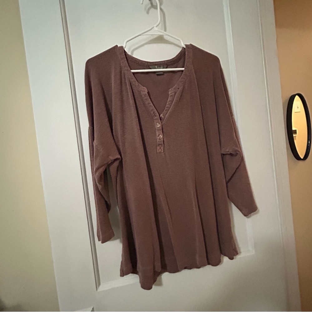 18w Thermal VNeck Henley GREAT TOP